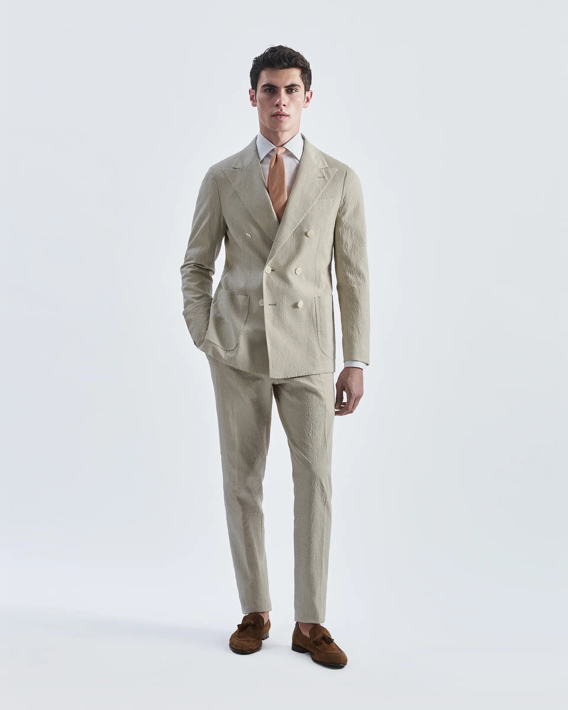 Beige double-breasted suit in cotton and linen seersuker Subalpino fabric