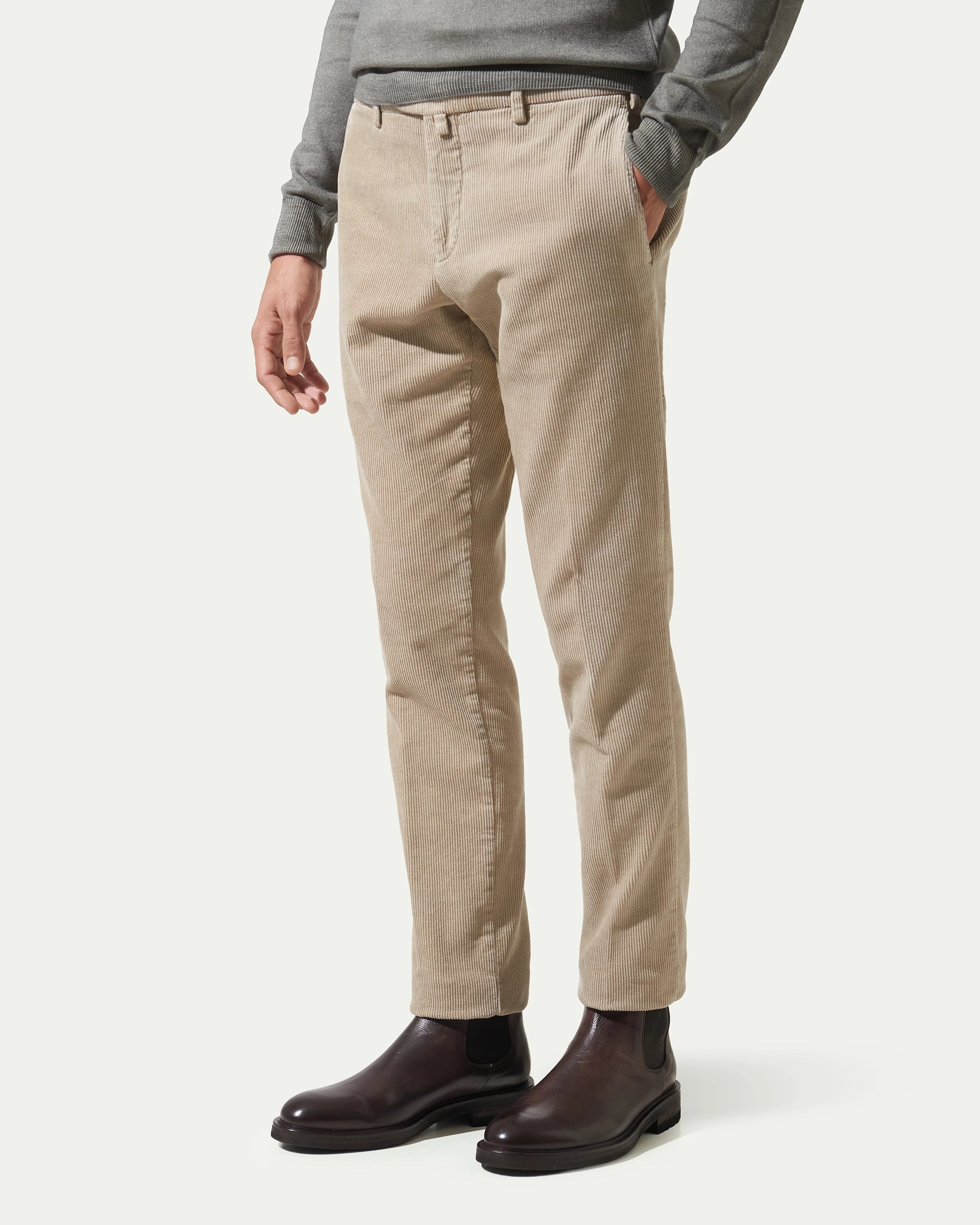 Pantalone beige in velluto 500righe stretch tinto in capo