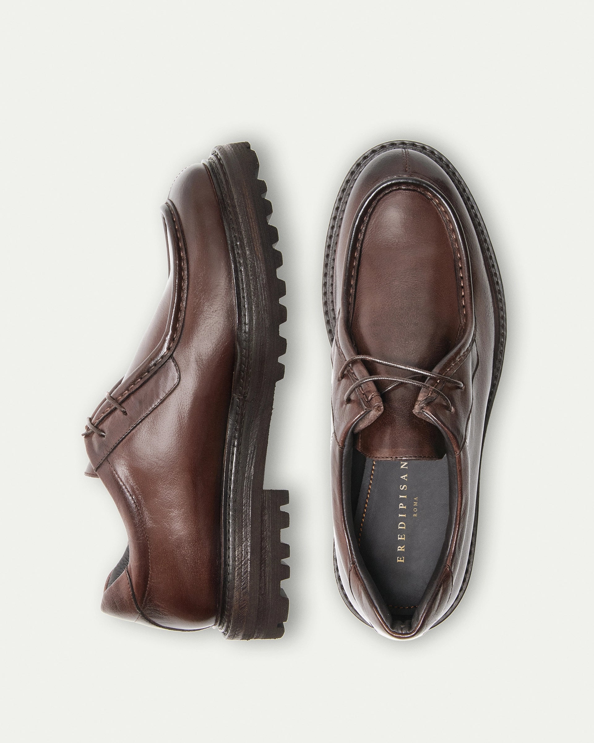 Stringata marrone in pelle di vitello