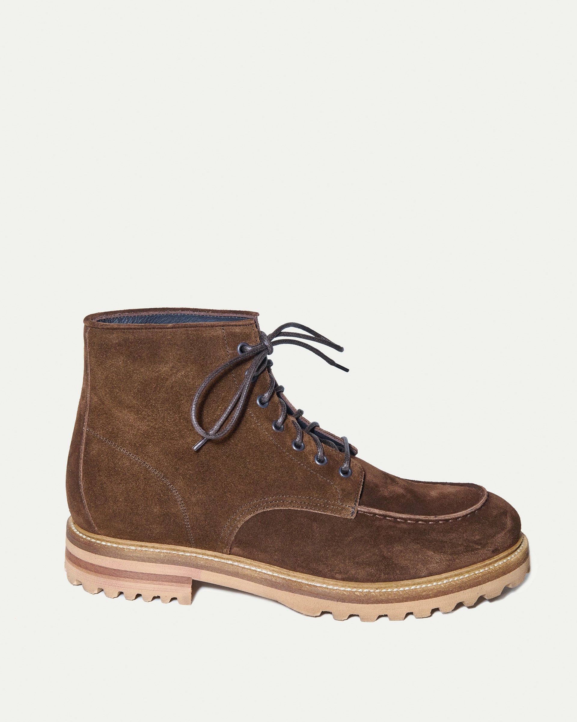 Stivaletto stringato in light suede marrone