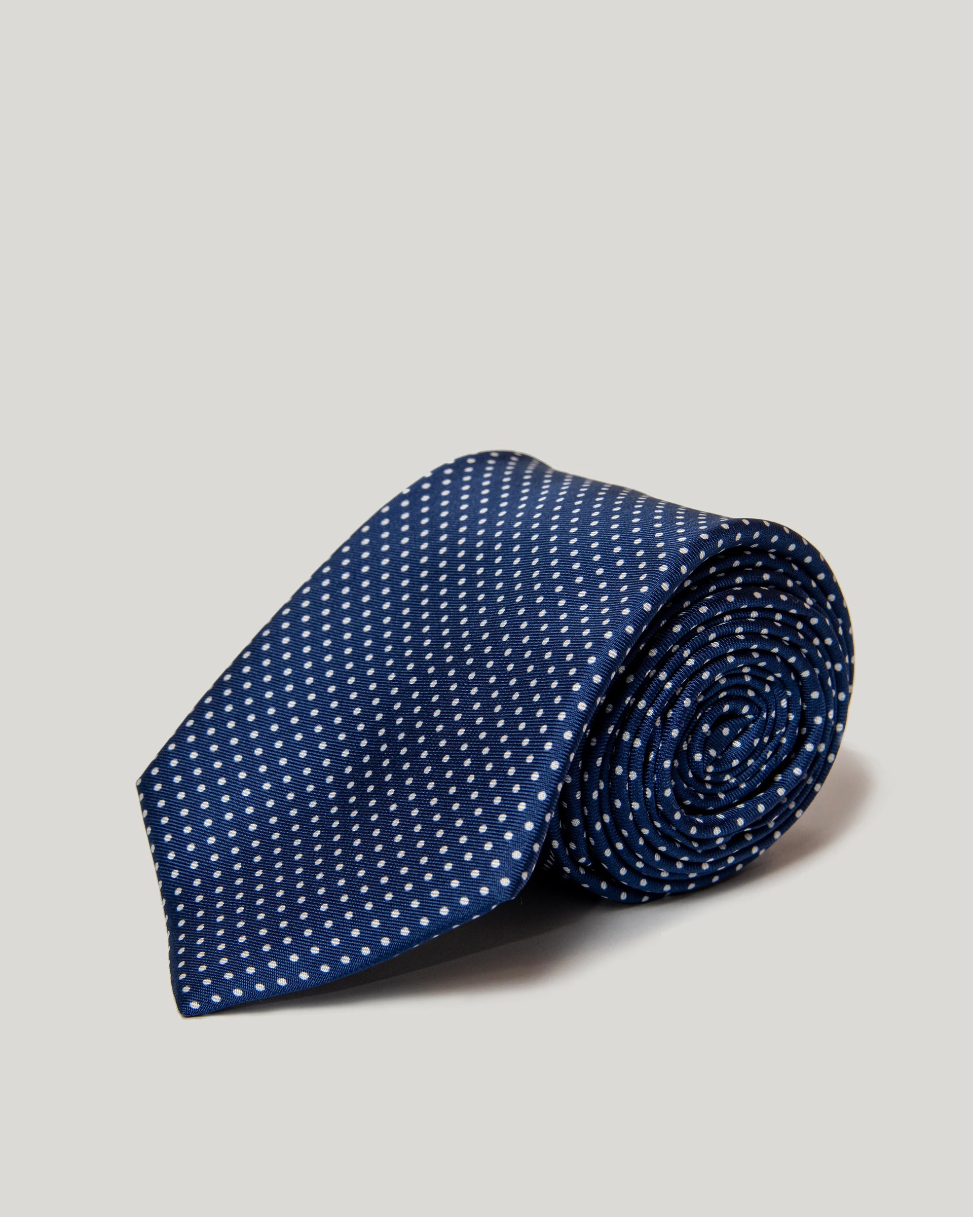 Pure silk tie
