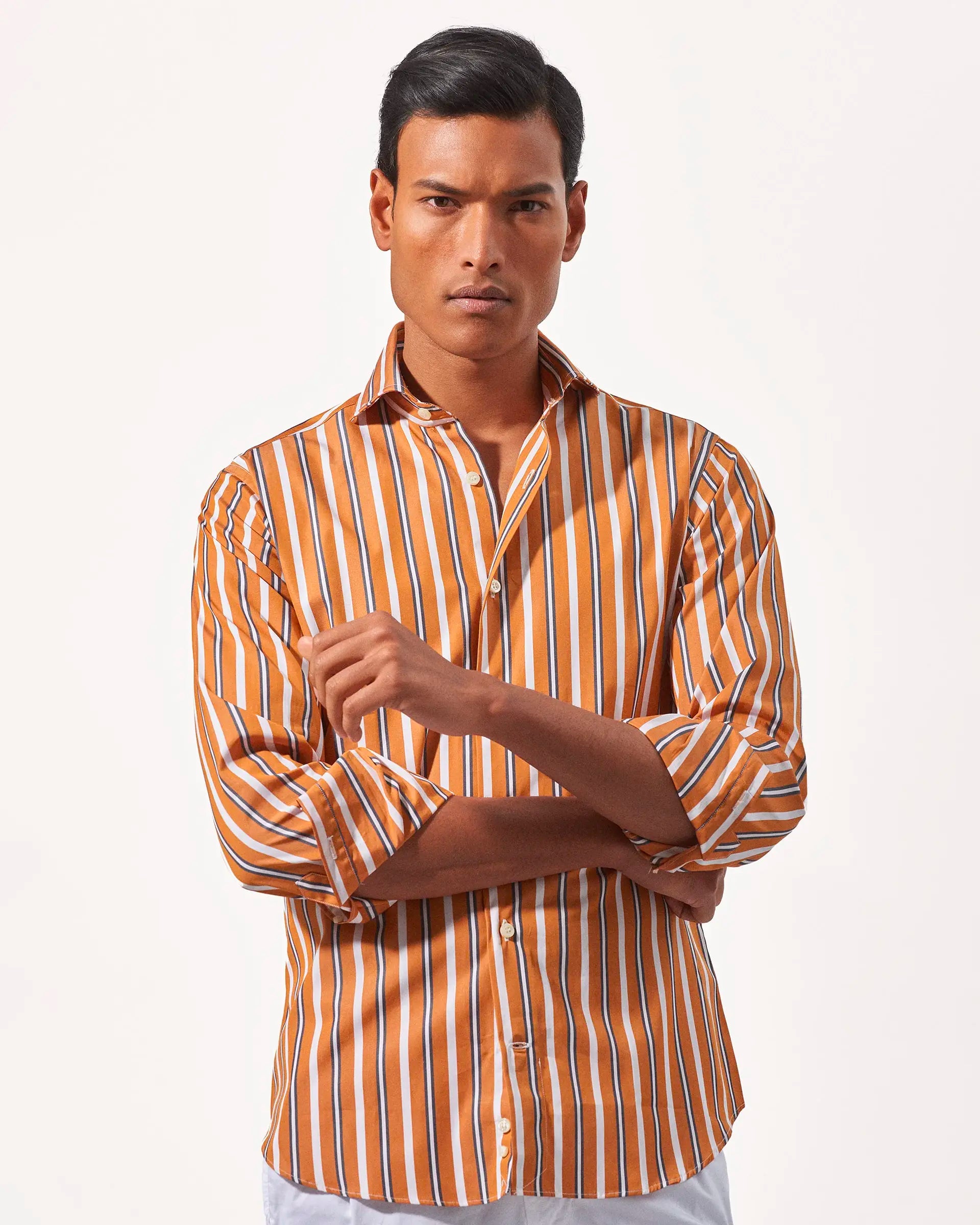 Slim fit striped multicolor shirt with cutaway collar