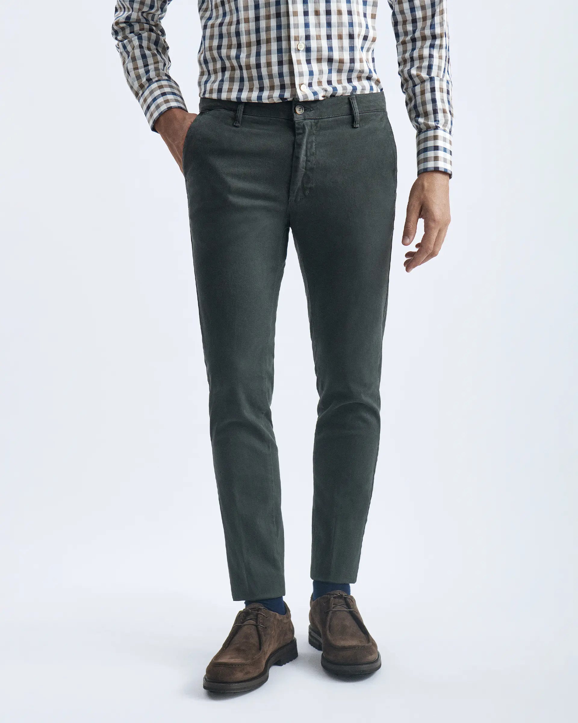 Charcoal Grey trousers in garment-dyed stretch cotton