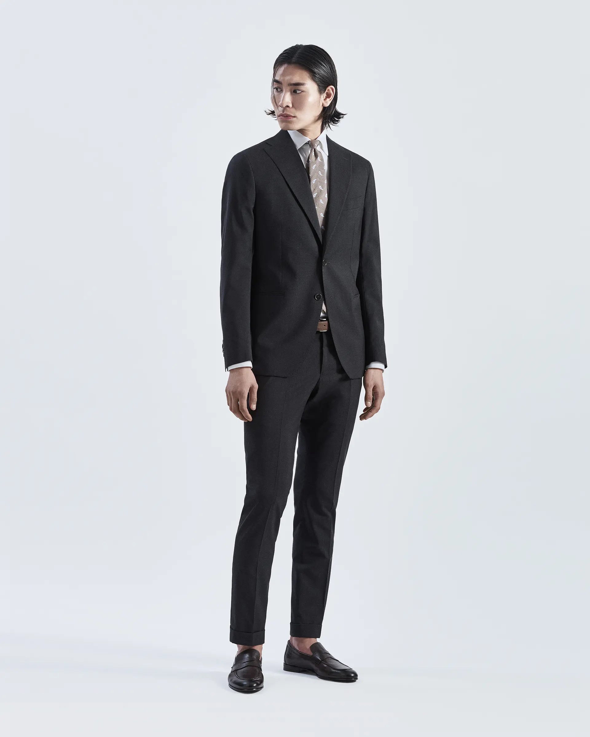 Anthracite suit in pure wool Tollegno fabric