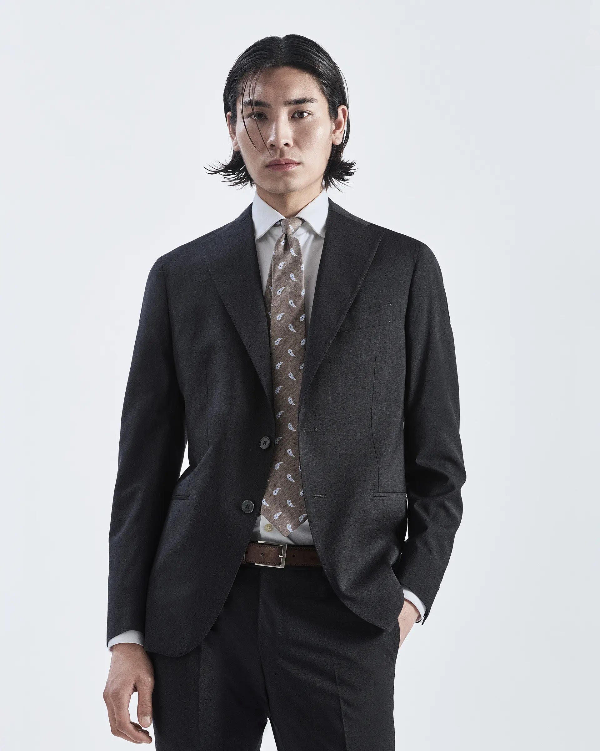 Anthracite suit in pure wool Tollegno fabric