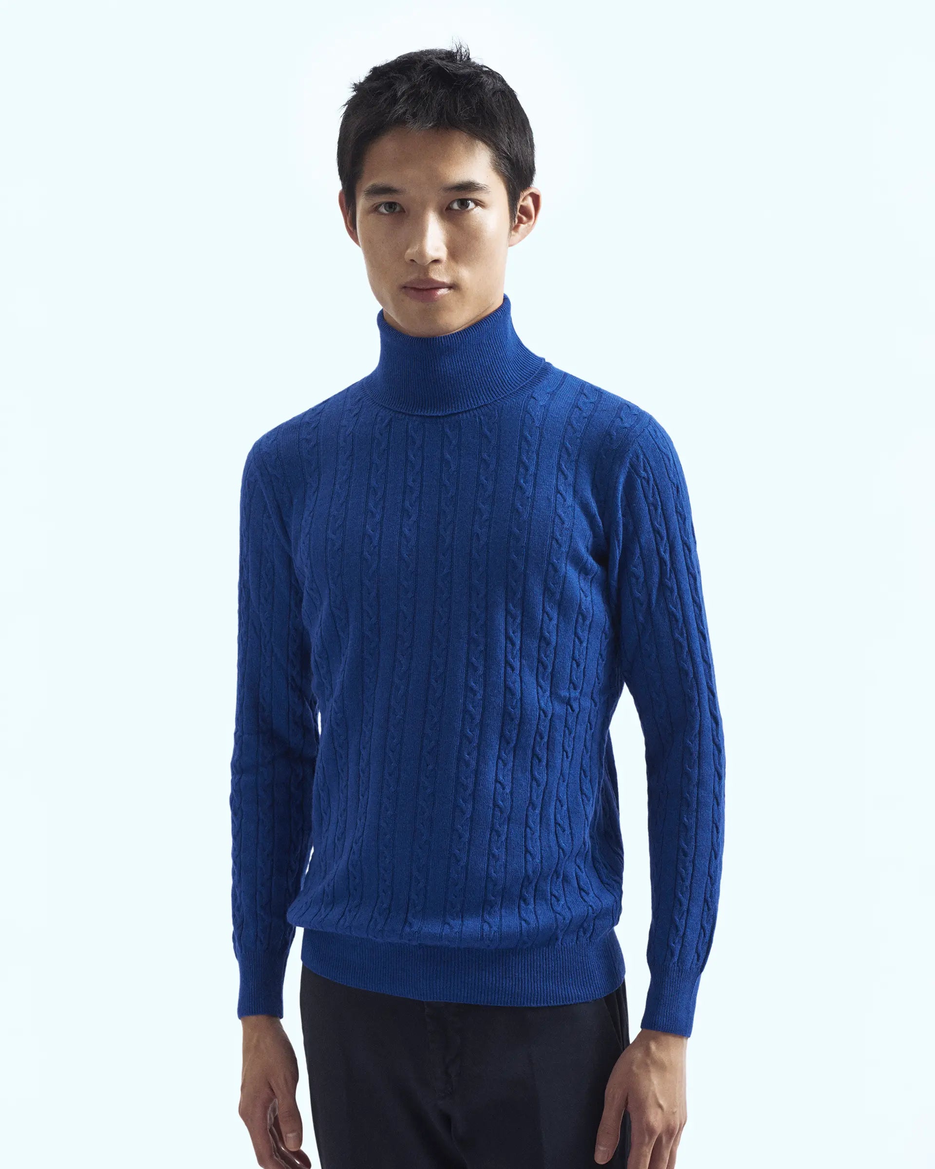 Blue cashmere blend turtleneck with braided workmanship