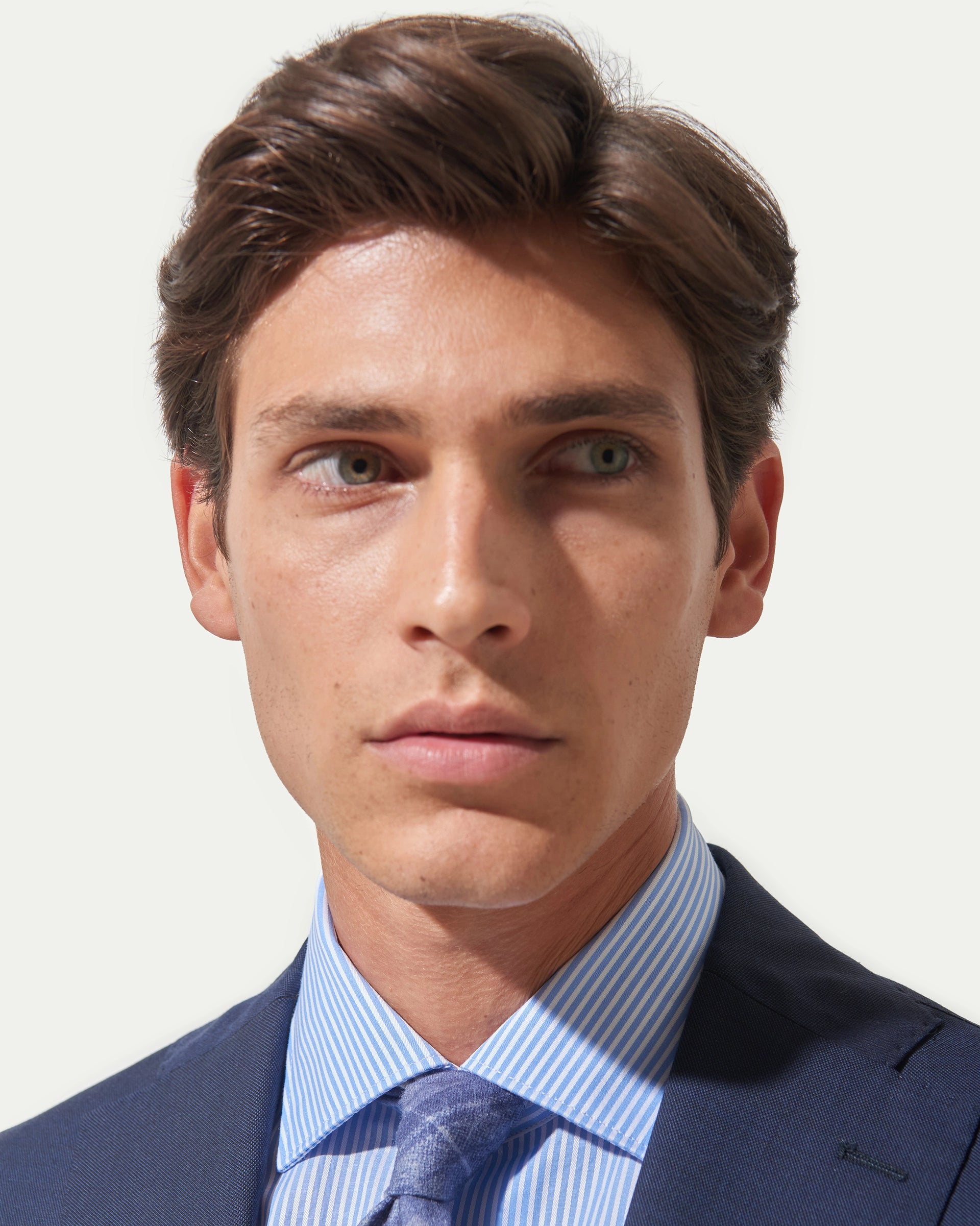 Abito grisaglia blu in lana stretch tessuto Tollegno