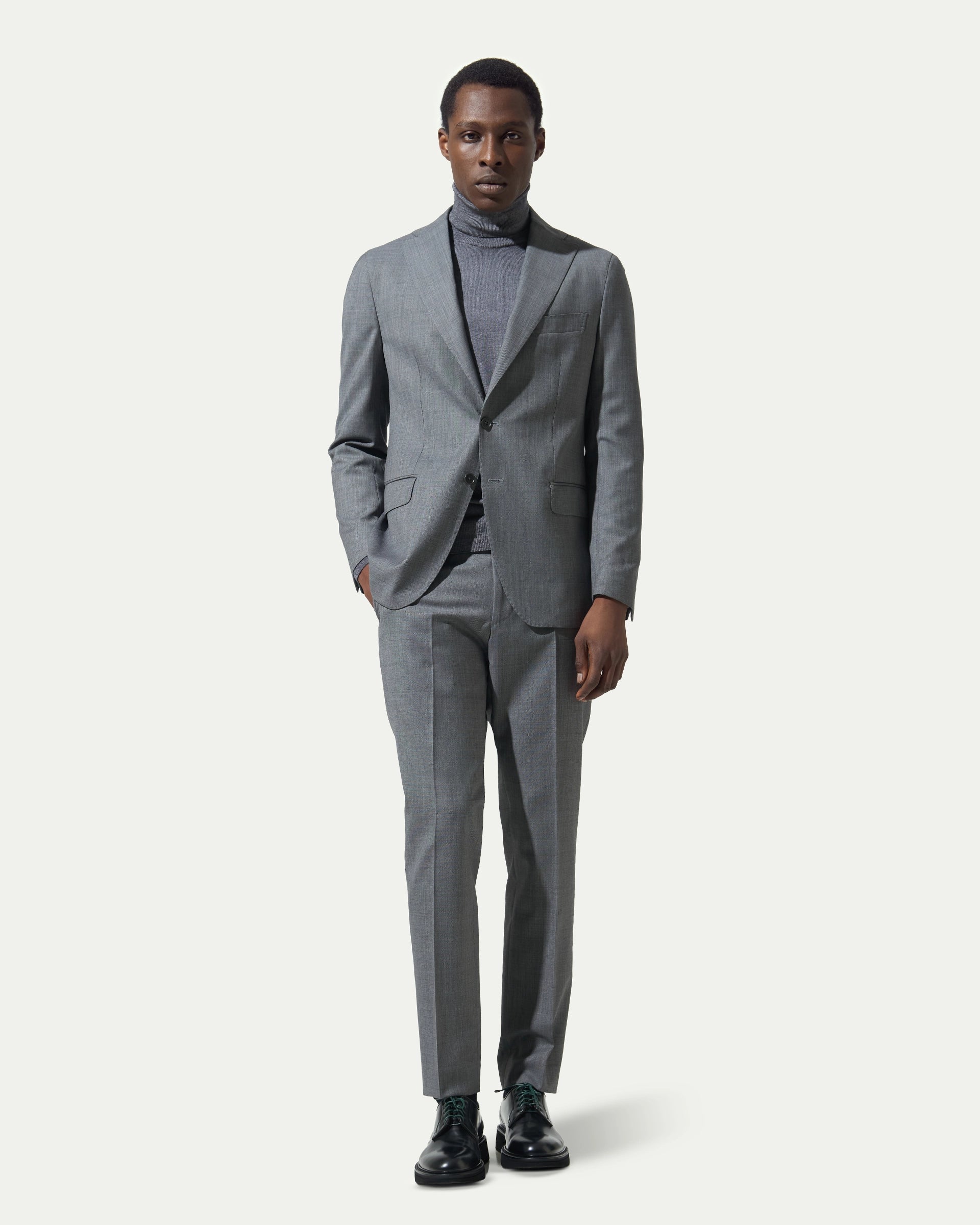 Abito grisaglia grigio in lana stretch tessuto Tollegno