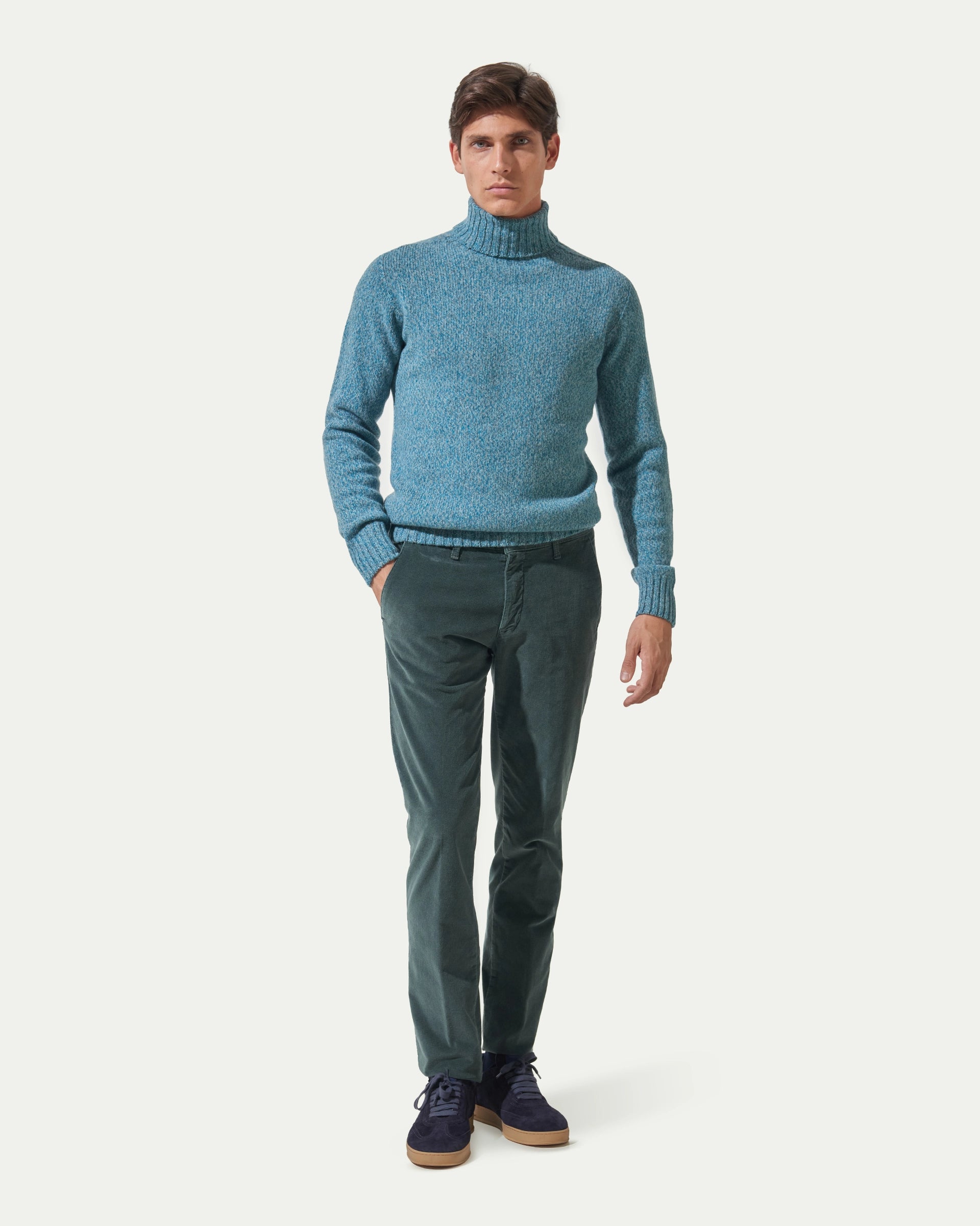 Green trousers in smooth velvet with micro print