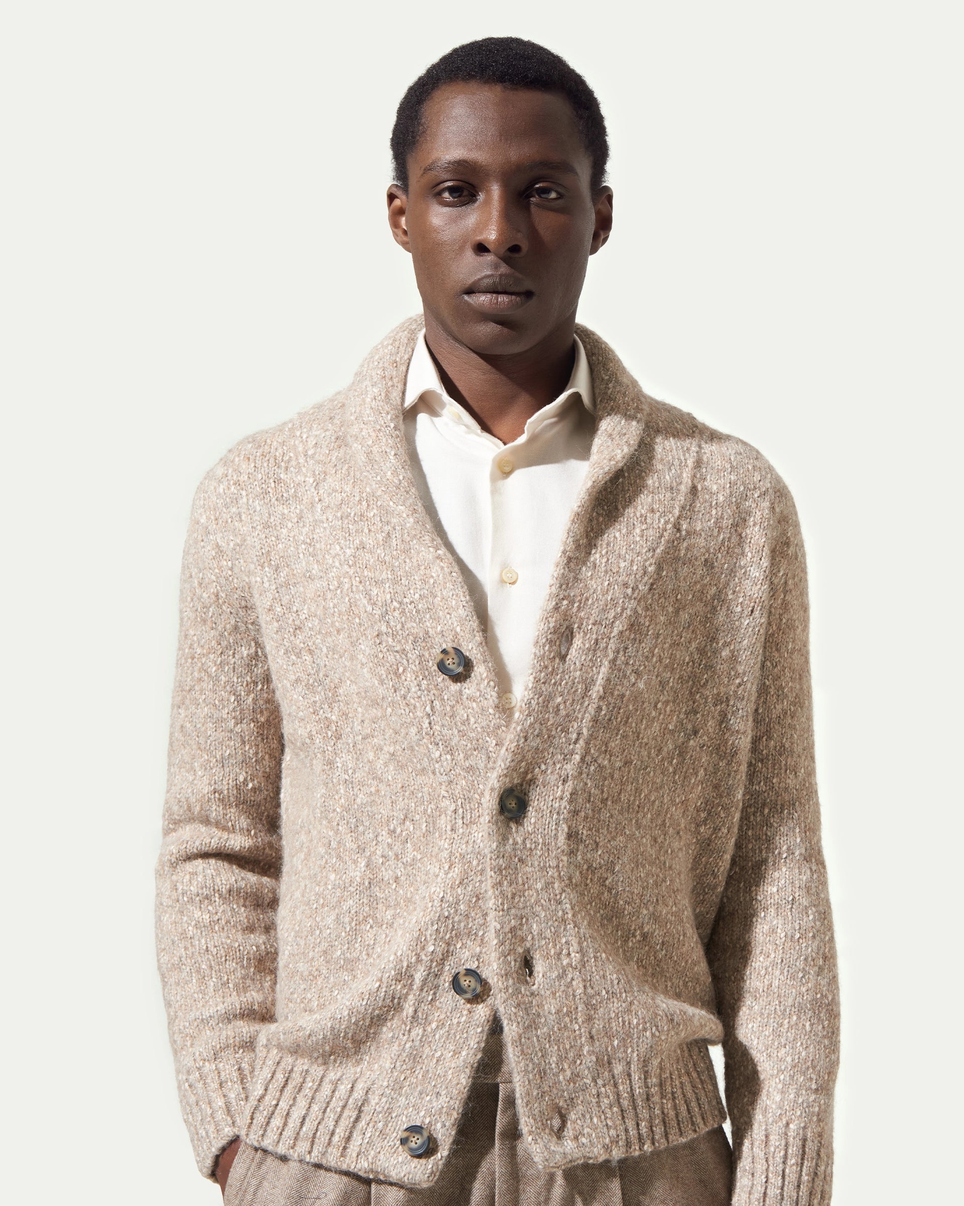 White crewneck with pocket in wool and cashmere, fineness 7