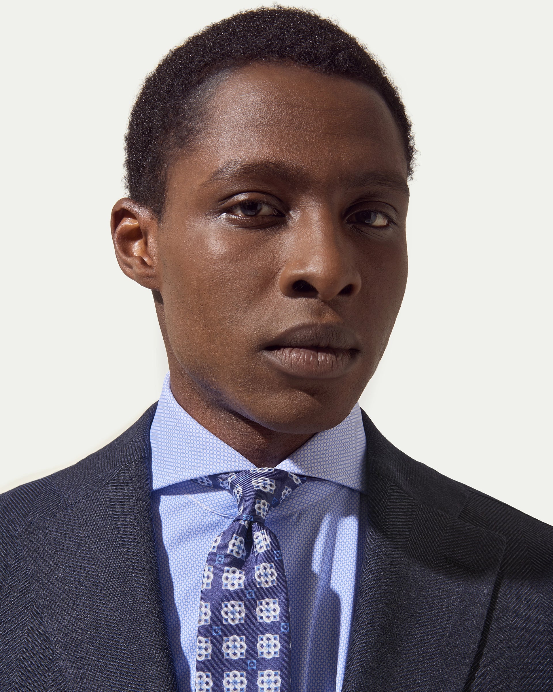 Giacca blu spinata in lana stretch tessuto Reda