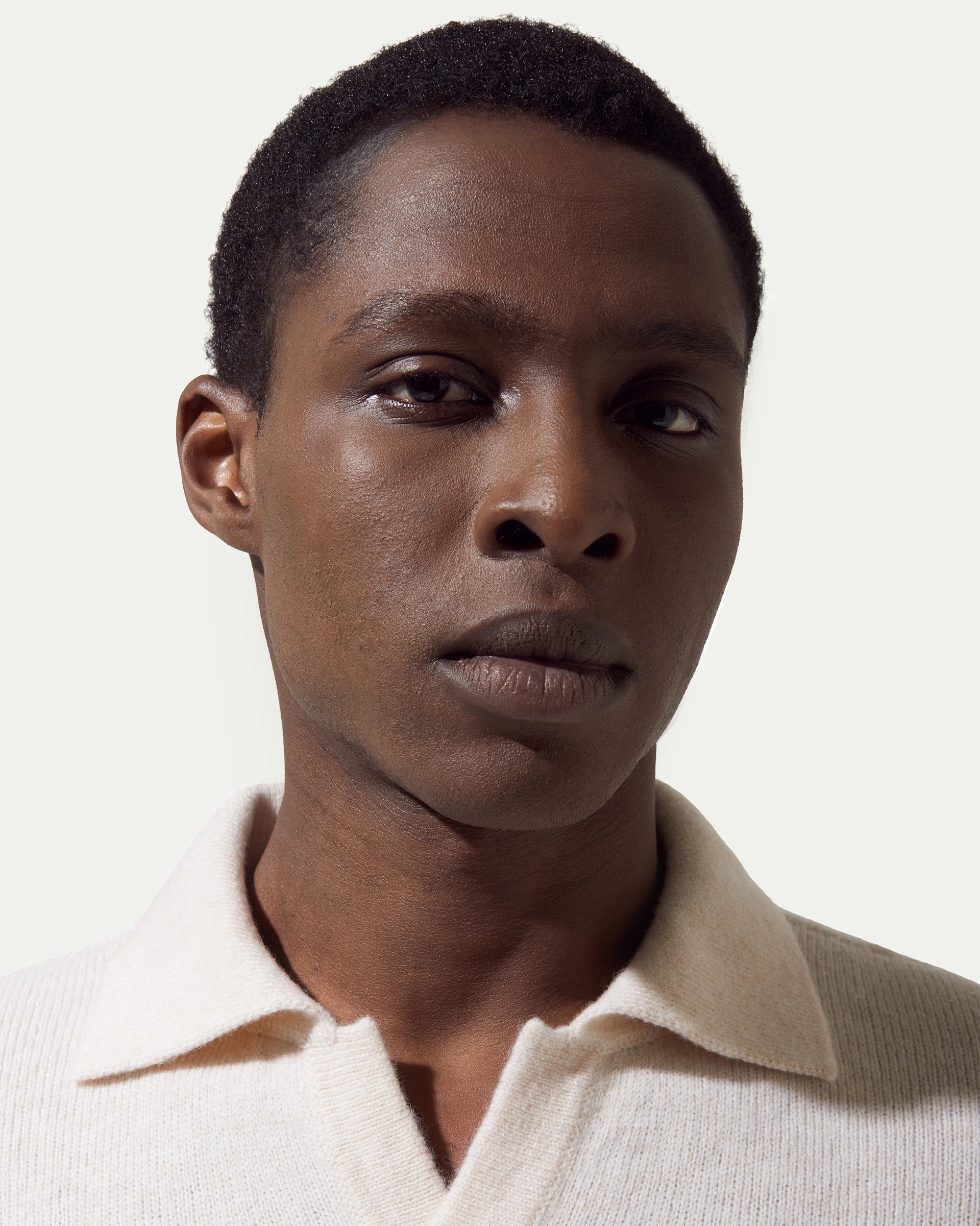 Polo senza bottoni azurro finezza 7 in pura lana merinos extrafine