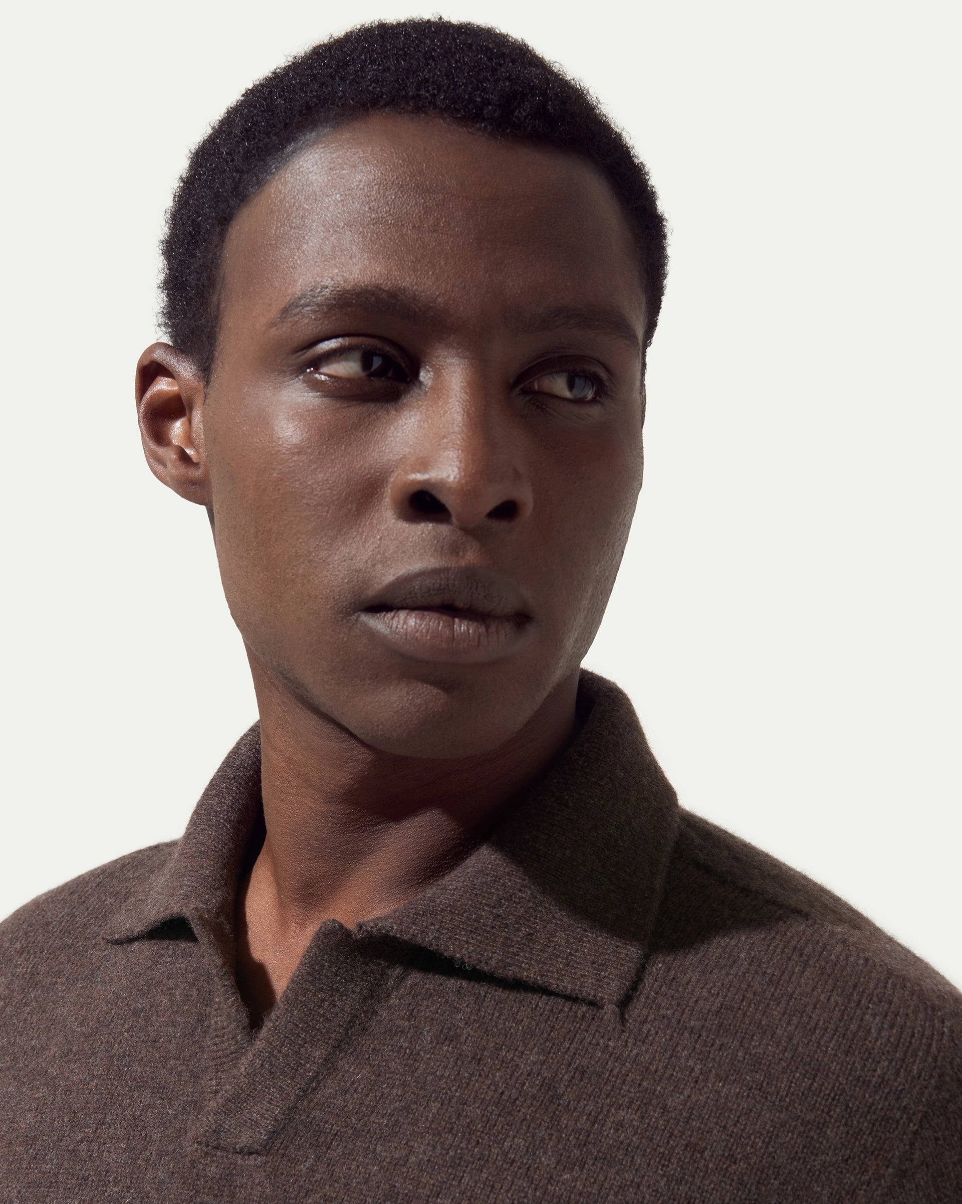 Polo senza bottoni moro finezza 7 in pura lana merinos extrafine