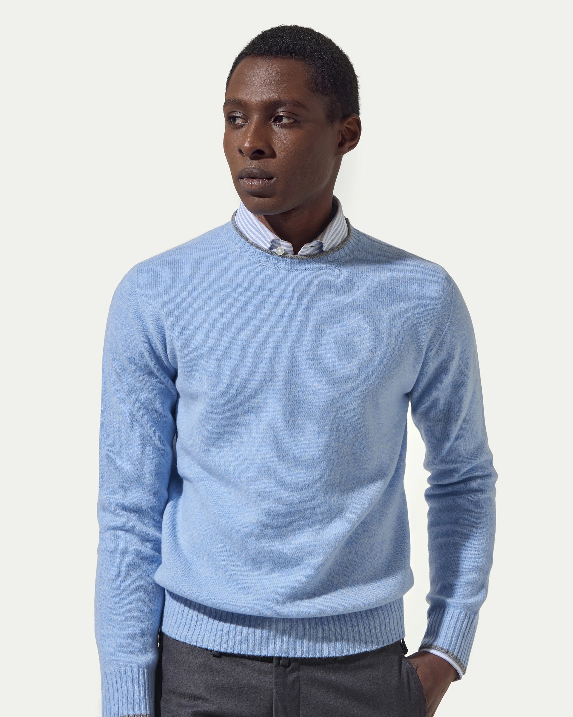 Girocollo profilato celeste finezza 7 in pura lana merinos extrafine