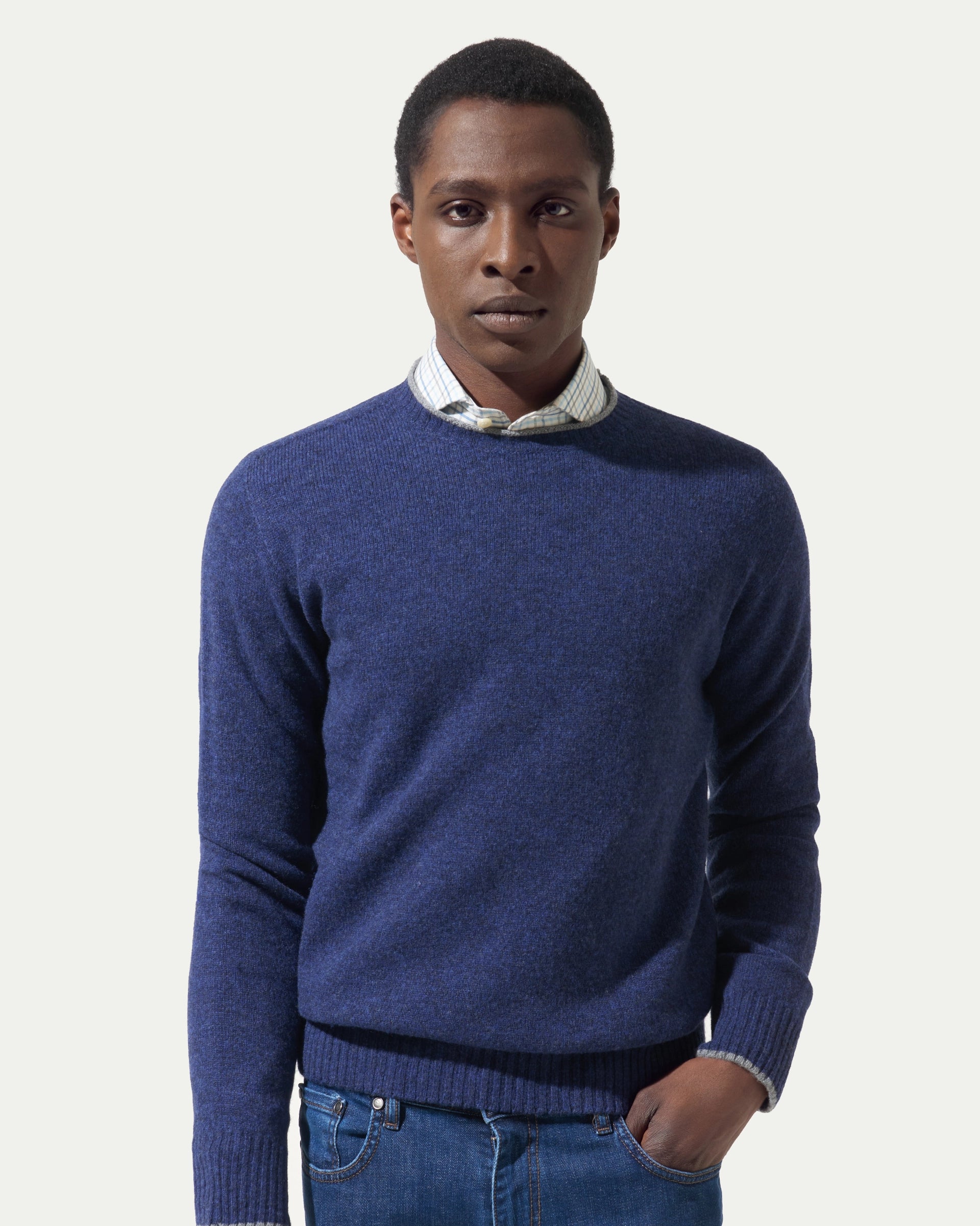 Girocollo profilato indaco finezza 7 in pura lana merinos extrafine