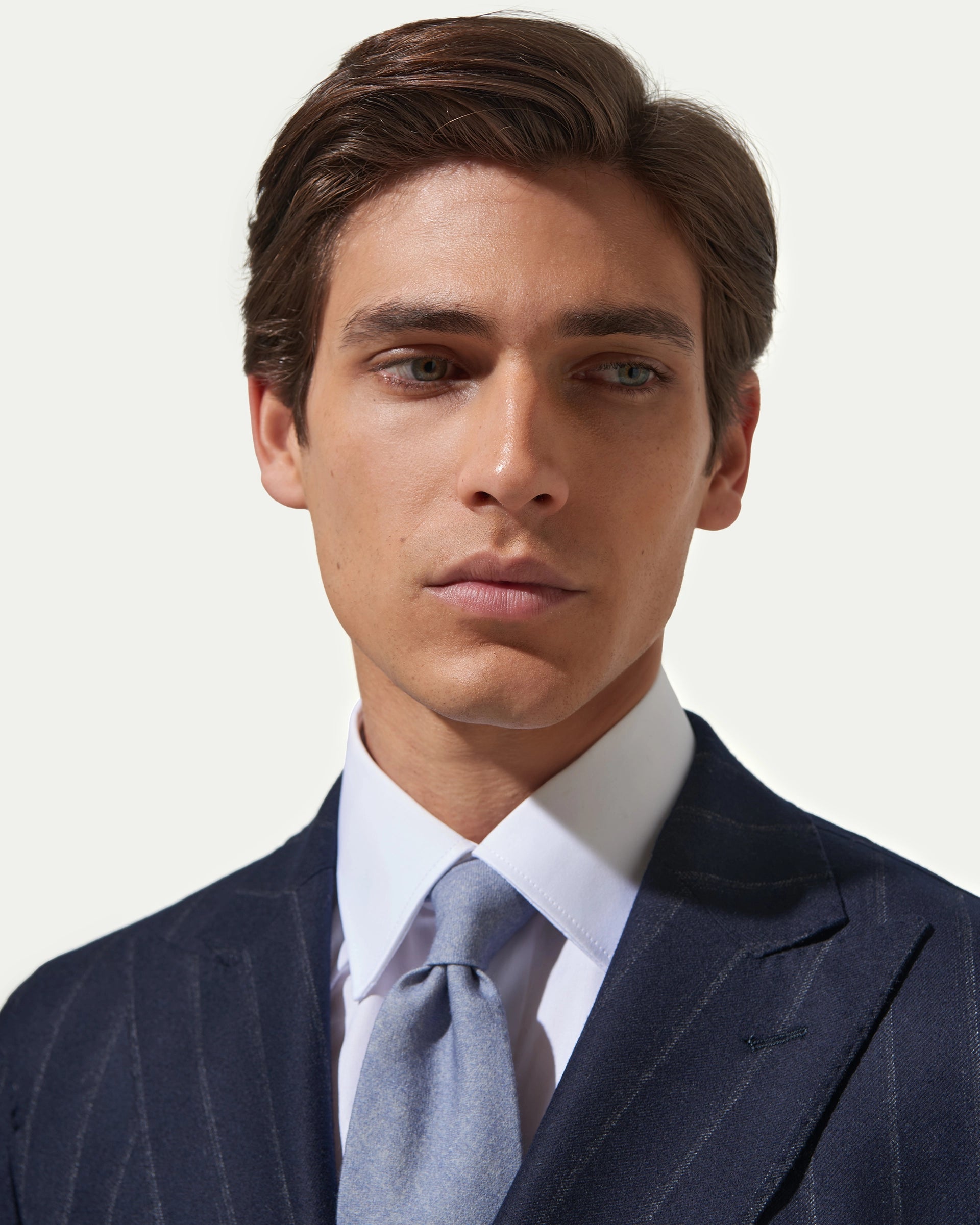 Abito Doppiopetto Gessato Blu con riga azzurra in pura lana tessuto Loro Piana Zelander