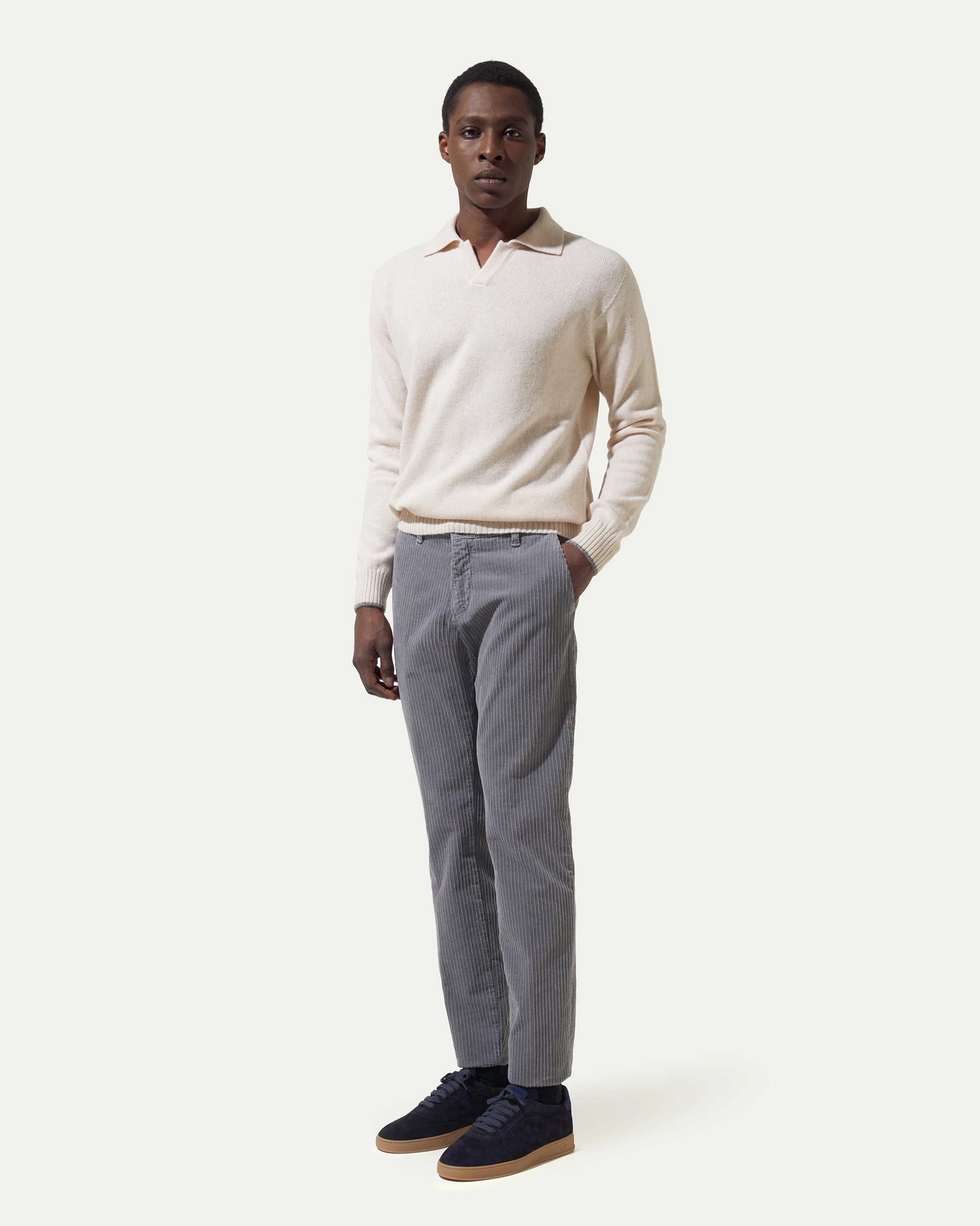 Pantalone grigio in velluto a coste cotone stretch