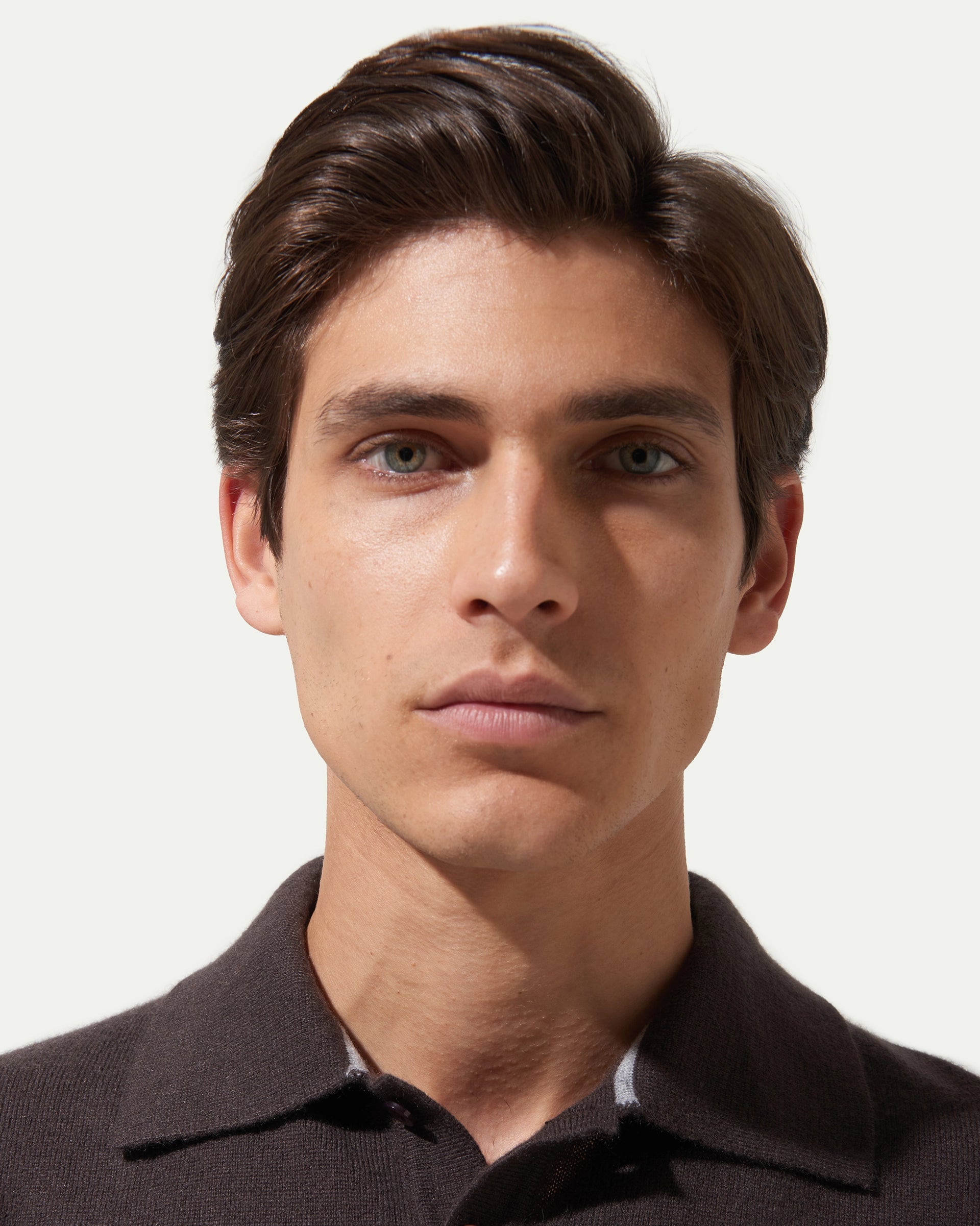 Polo 3 bottoni marrone in puro cashmere rasato finezza 12