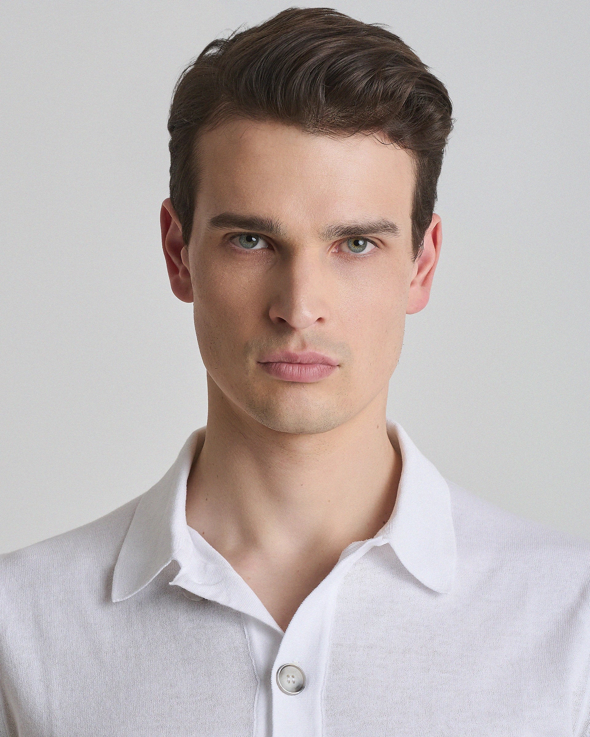 Short-sleeved white shirt jacket in pure cotton crepe