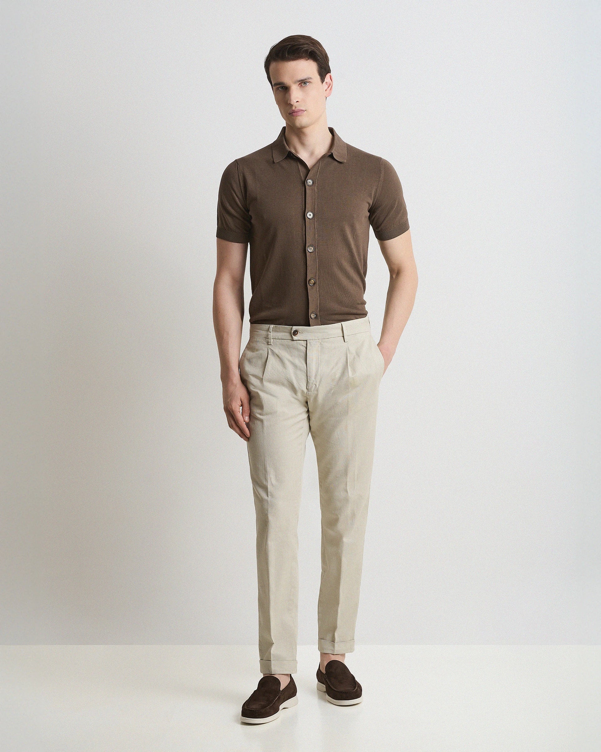 Pantalone in lino e cotone beige tinto in capo
