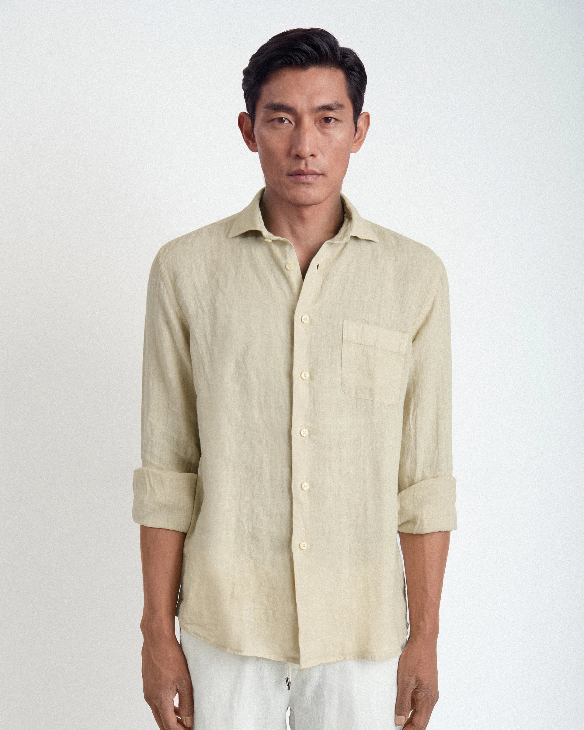 Camicia beige in puro lino tinto in capo confort fit