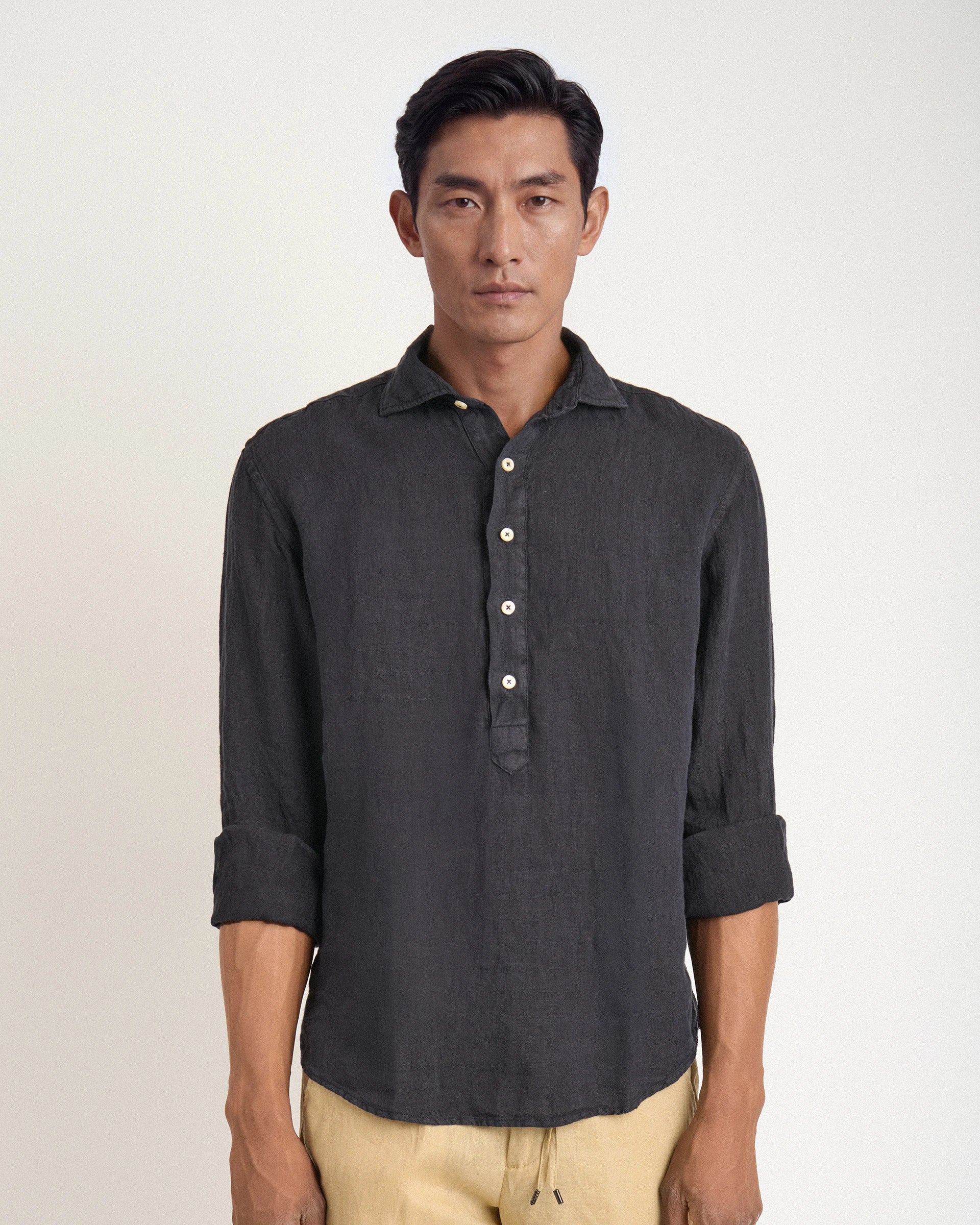 Polo Blu in puro lino Eredipisanò con collo camicia e manica lunga
