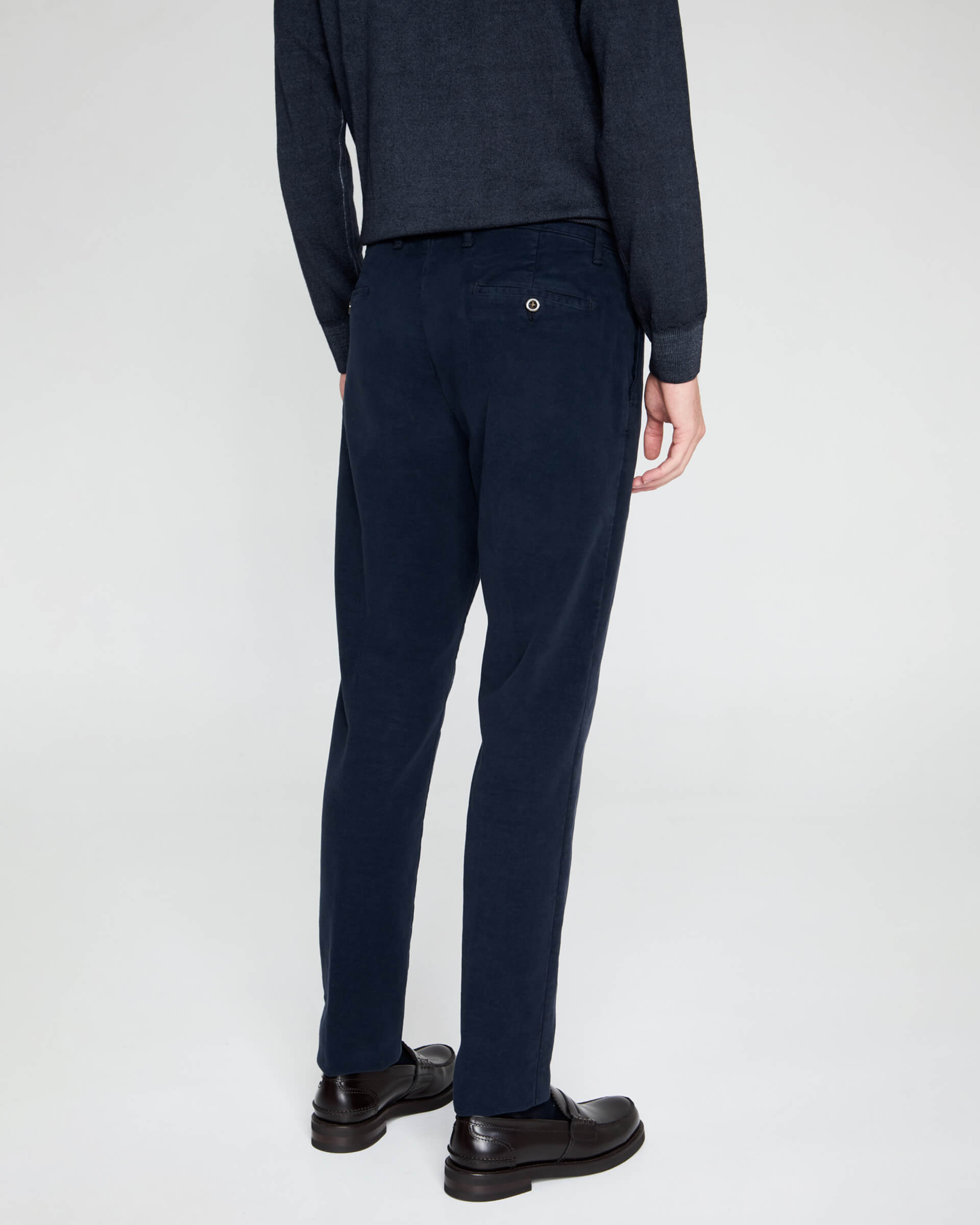 Pantalone Blu Chino in Fustagno di Cotone Stretch Tinto in Capo con Pinces  