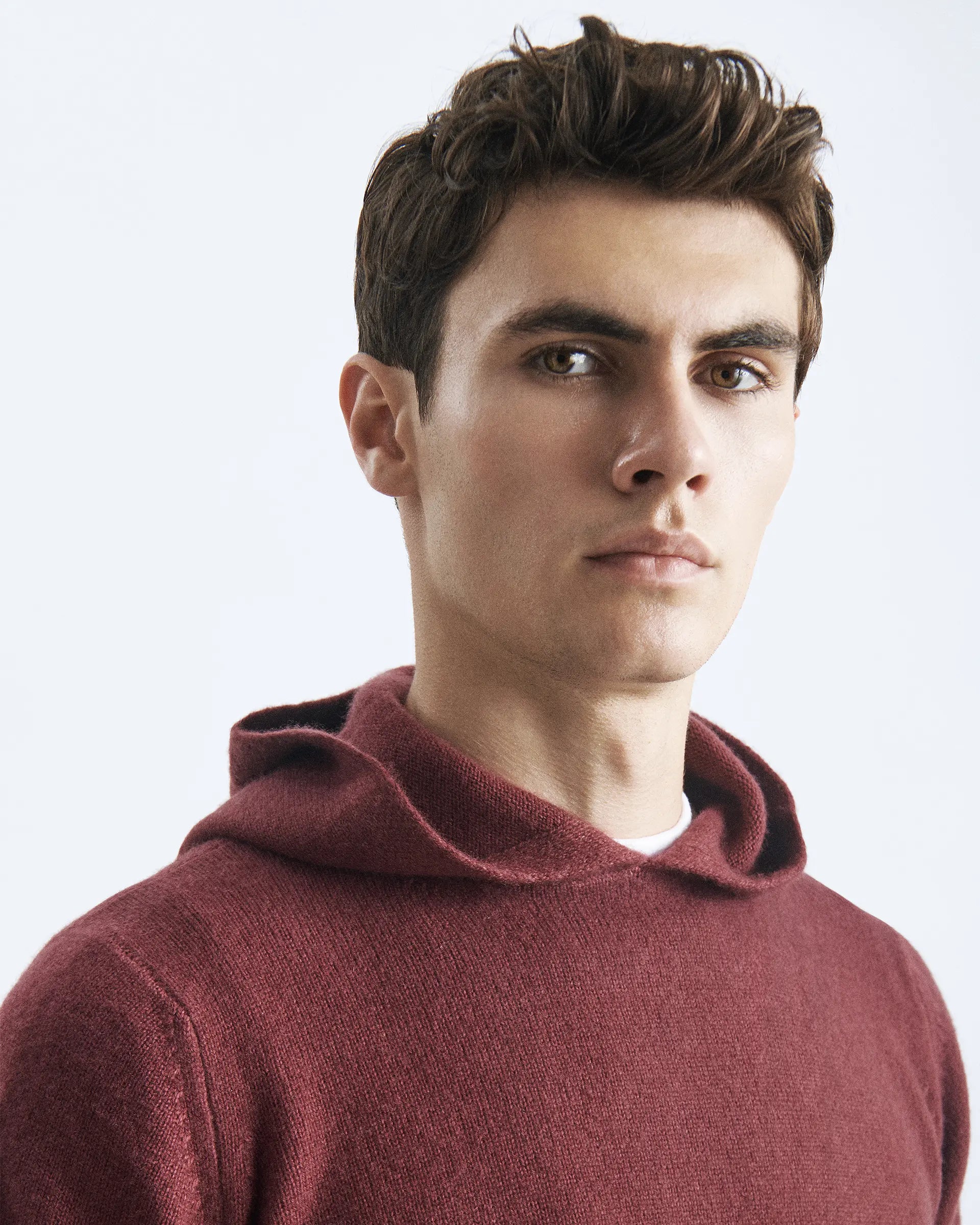 Red wool and cashmere sweatshirt with hood, gauge 7