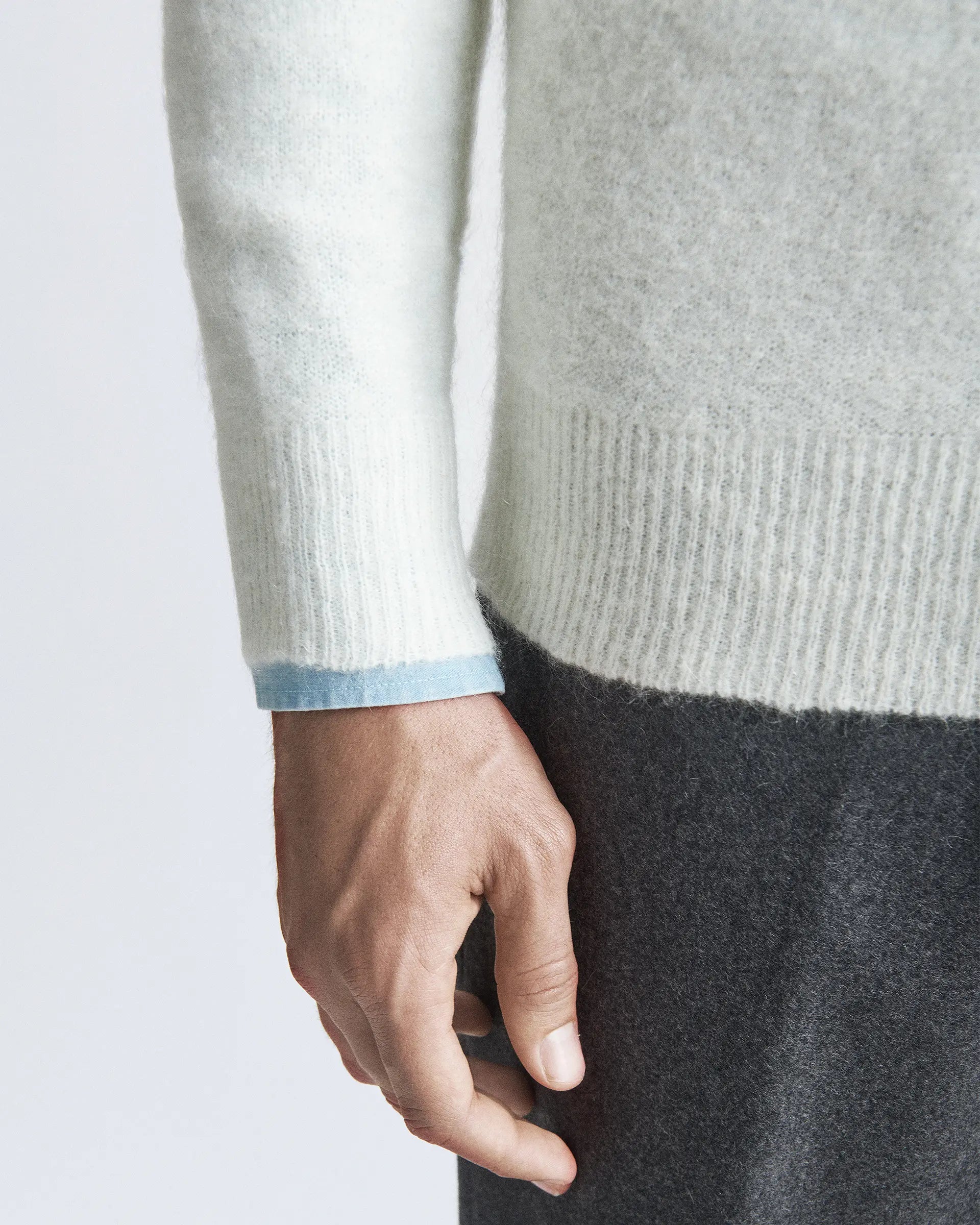 White crewneck in 7 gauge wool and mohair