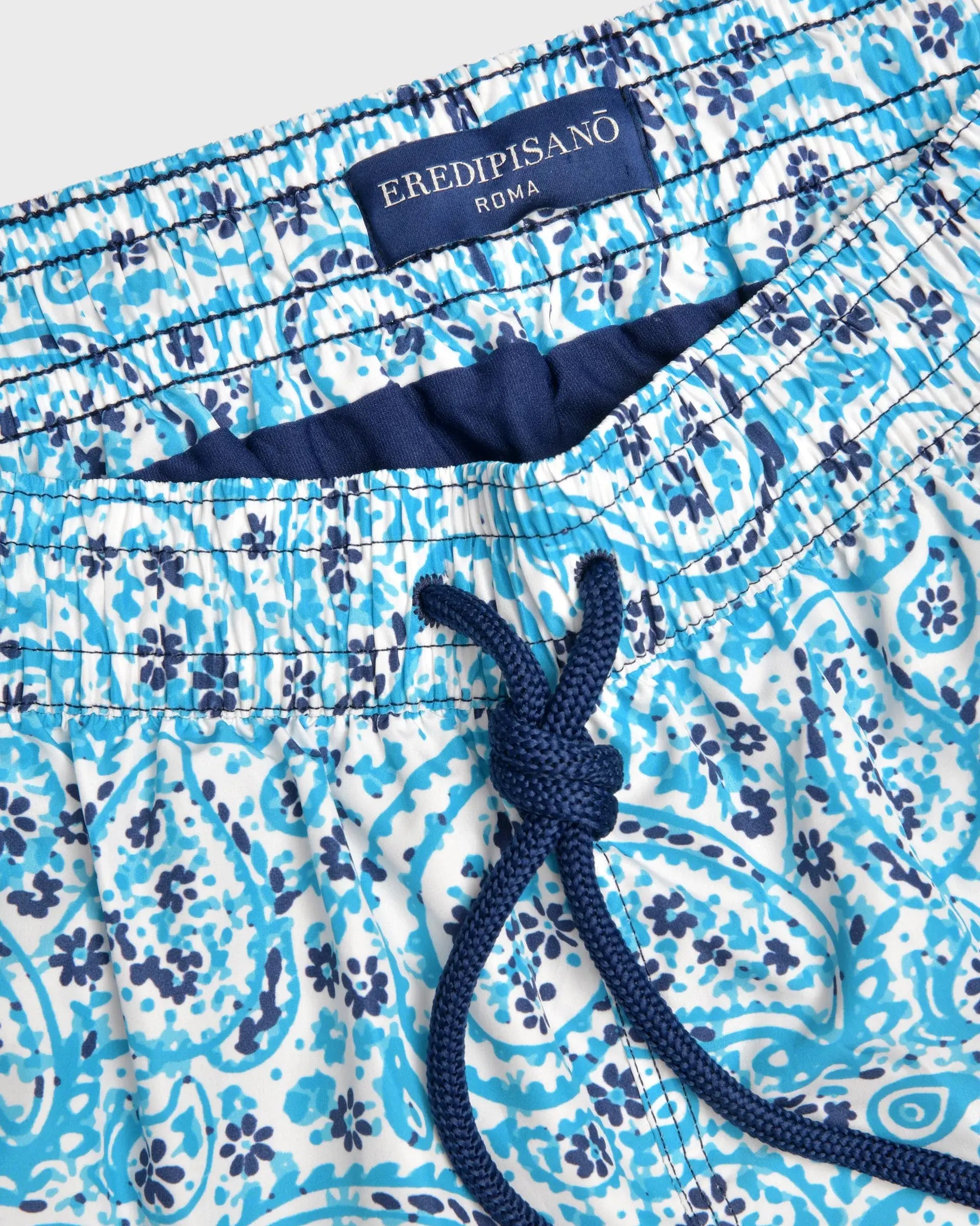 Swim short with floreal pattern