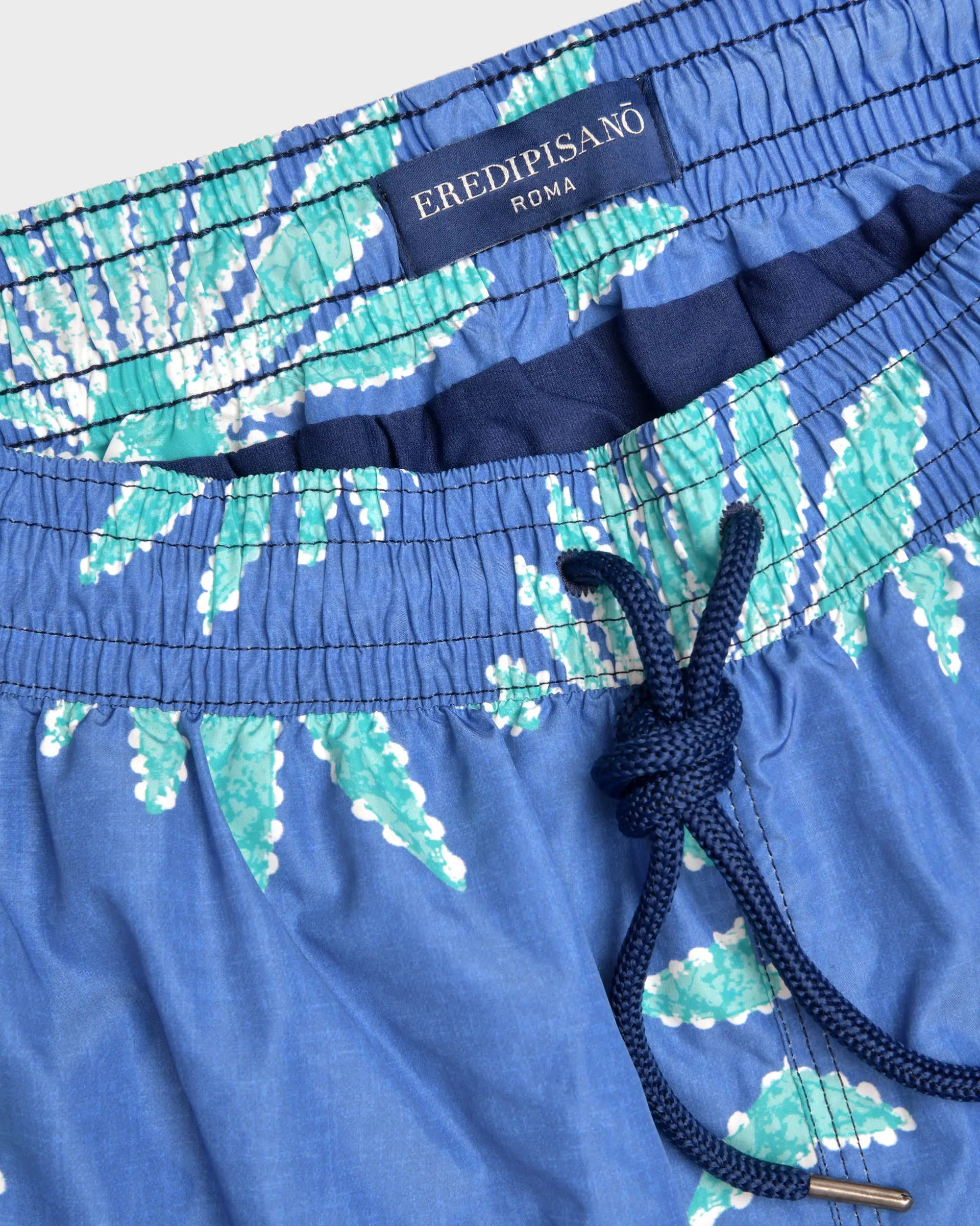 Swim short with floreal pattern